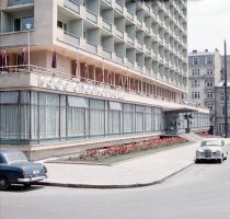 соц-Бенцове Мечета-хотел Рила, 1966 г. – Копие.jpg