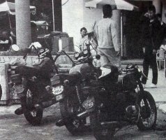 Соц-мотори пред Магура и Форум-1986-00.jpg