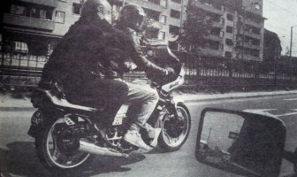 Соц-мотори пред Магура и Форум-1986-1.jpg