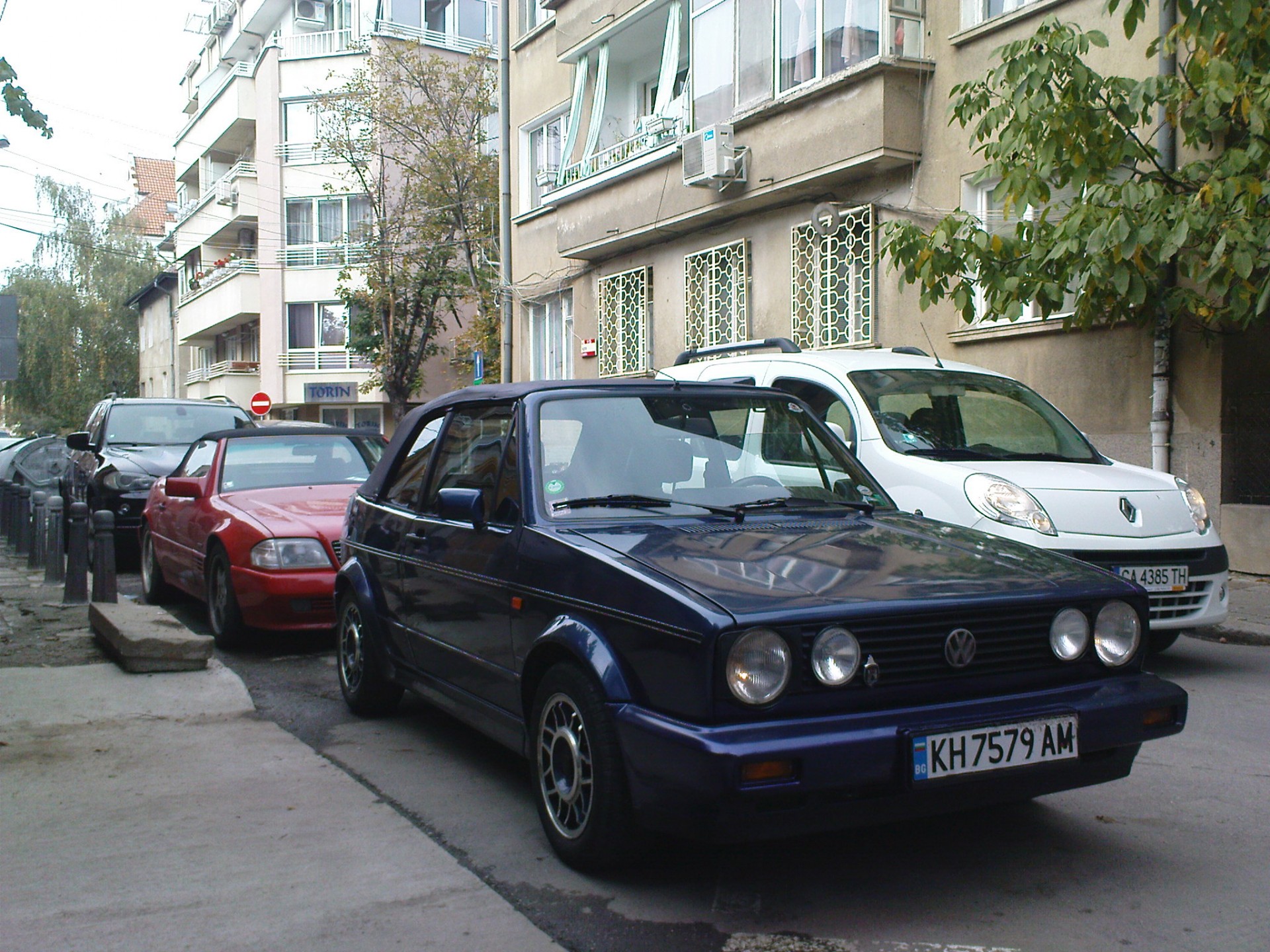 Golf1cabrio-closed-fr03a39.jpg