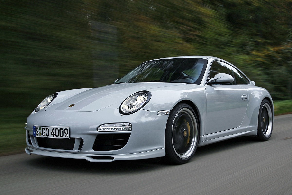 Farbenfrohe-Porsche-911-1200x800-da7a4f24a978653d639a0e26bda24c08.jpg