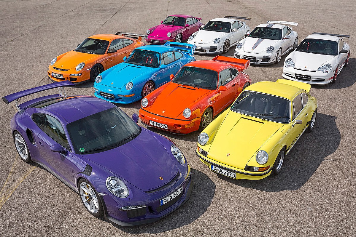 Porsche-911-GT3-RS-997-Carrera-RS-964-Carrera-RS-993-911-GT3-RS-997-2-1200x800-01b00f43d14d99d558180545aa82e70e.jpg