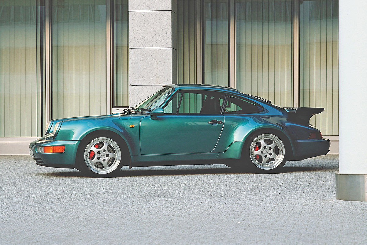 Porsche-911-Turbo-3-6-Coupe-1200x800-29bcd6a46f61f3559018868f895416b0.jpg