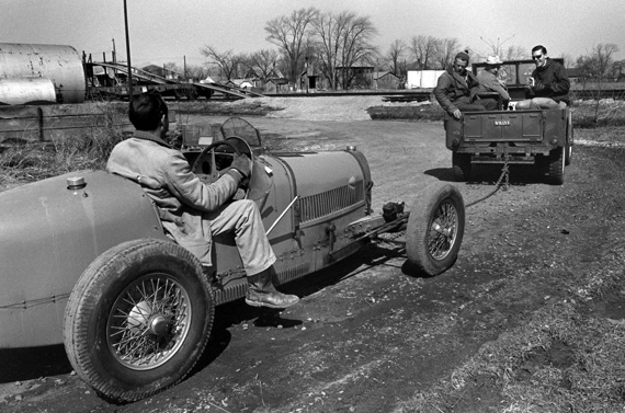 Biggs-T37-Bugatti-is-Ben-Chesney-and-behind-him-is-David-Biggsa5b289aad4ecf1f2.jpg