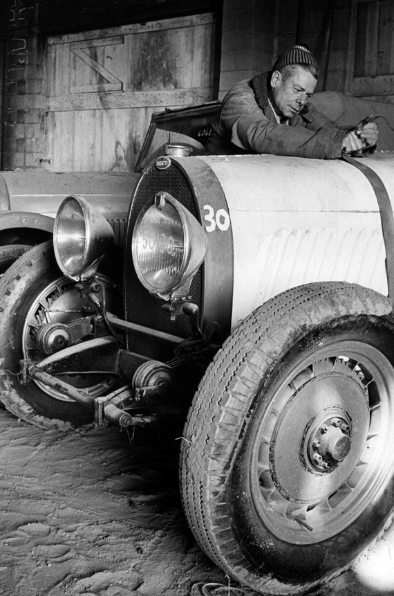 John-Shakespeare-gets-one-of-the-Bugattis-ready-to-take-to-the-railroad-spur.f8c8fc611dc36cb0.jpg