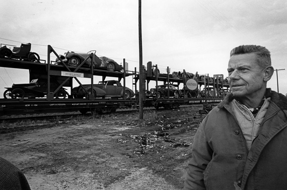 John-with-his-collection-loaded-on-the-railcars-and-ready-to-head-to-New-Orleans-then-on-to-Le-Havre-Francea12f1153c179992b.jpg