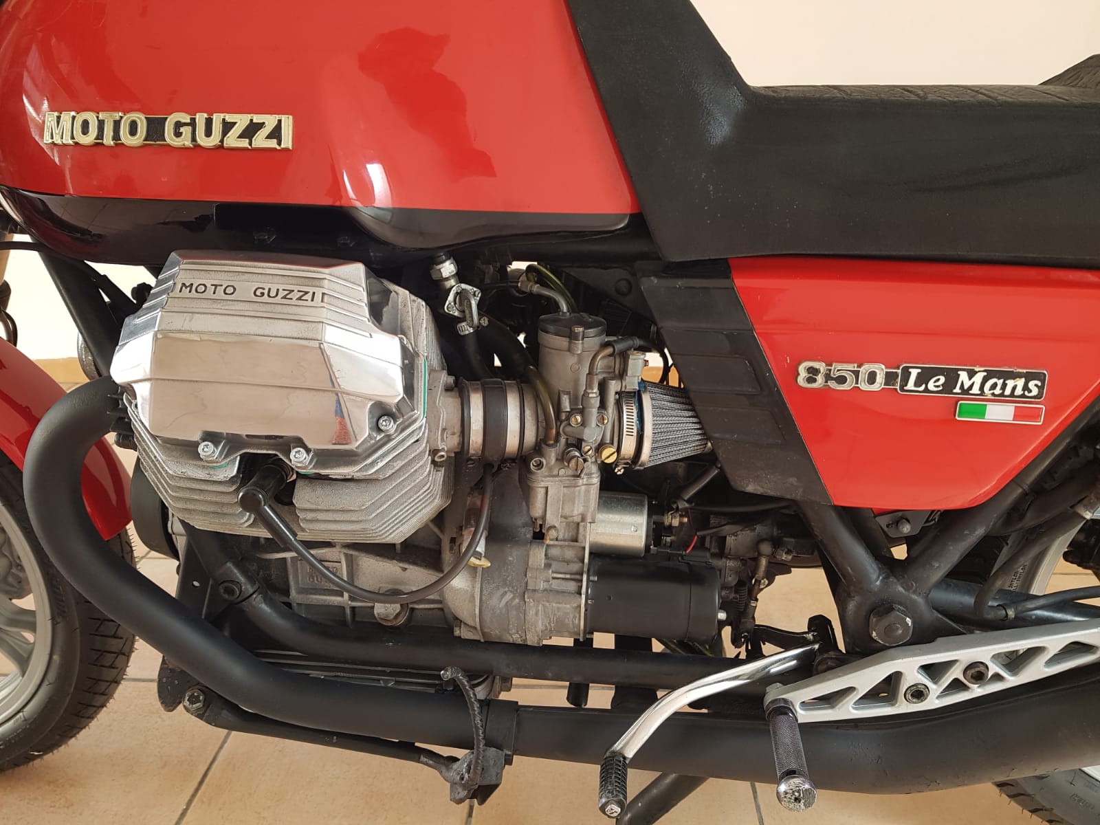MOTOGUTI-VITORIO-1115d74693ebb16c72.jpeg