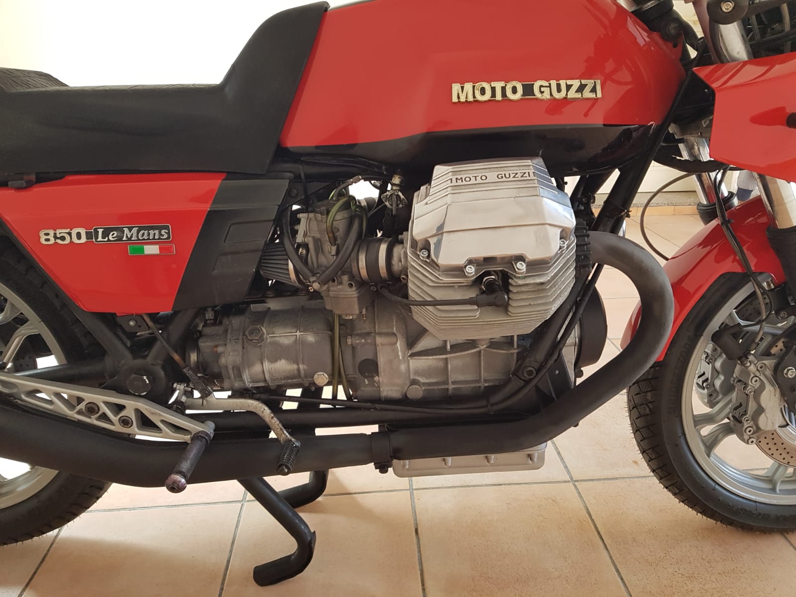 MOTOGUTI-VITORIO-9ae66b0329c05a345.jpeg