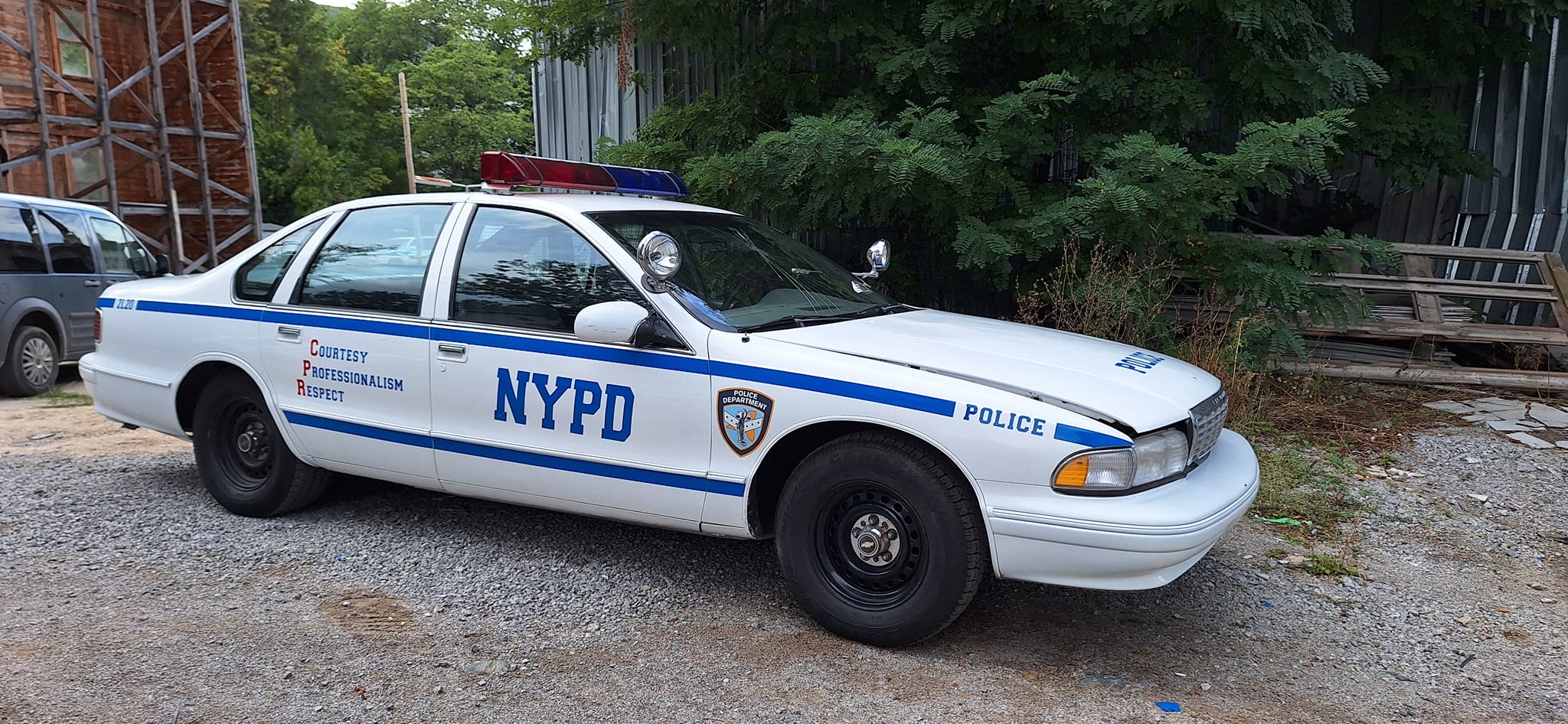 AMER-POLIS589021080126ddd6.jpeg