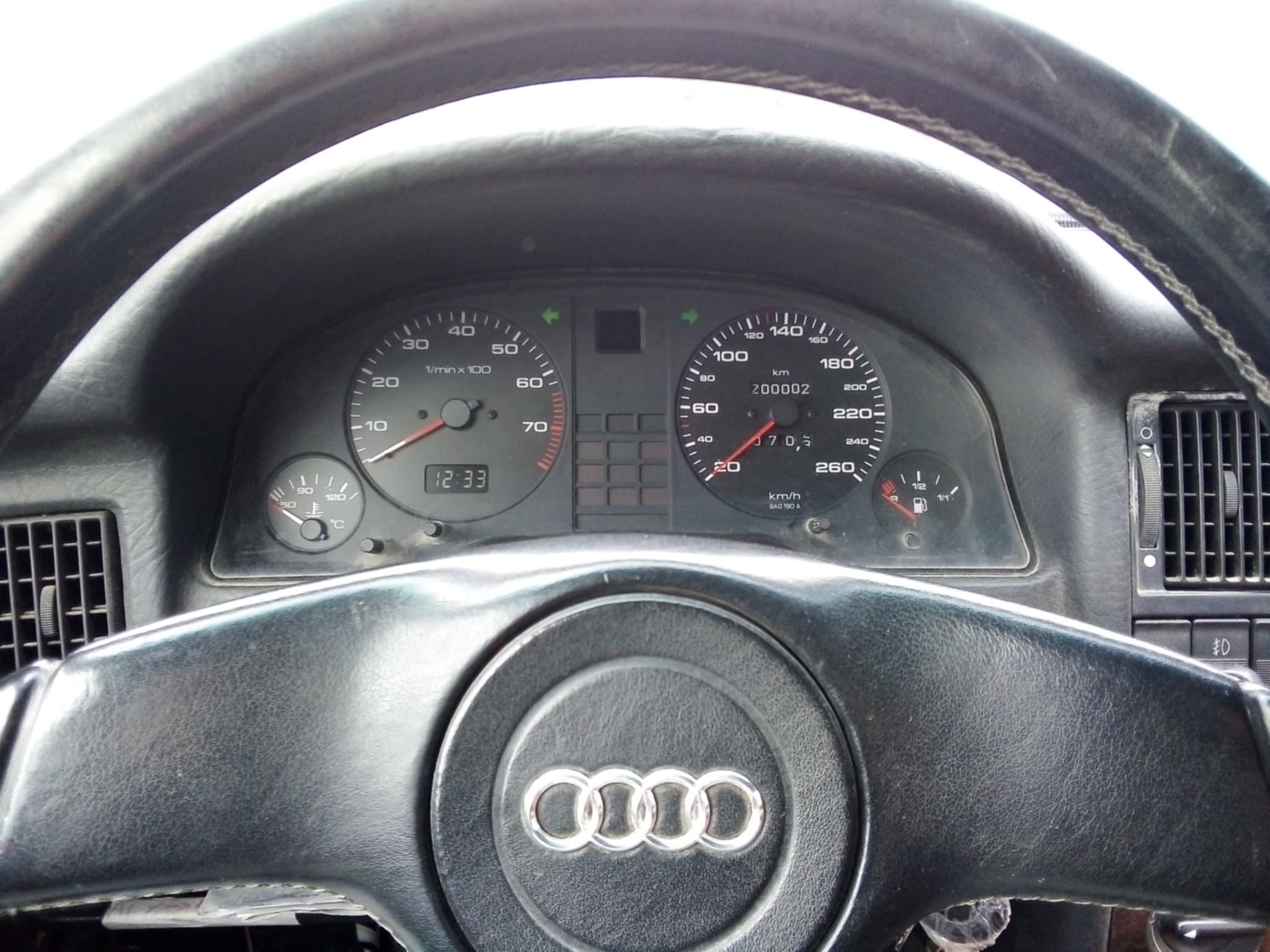 AUDI-200002KM-11bd1487371cf45a6.jpeg
