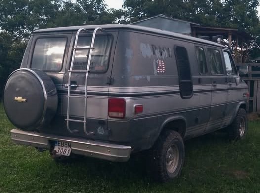 AMER-VAN-23388fcb900b91efe.jpeg