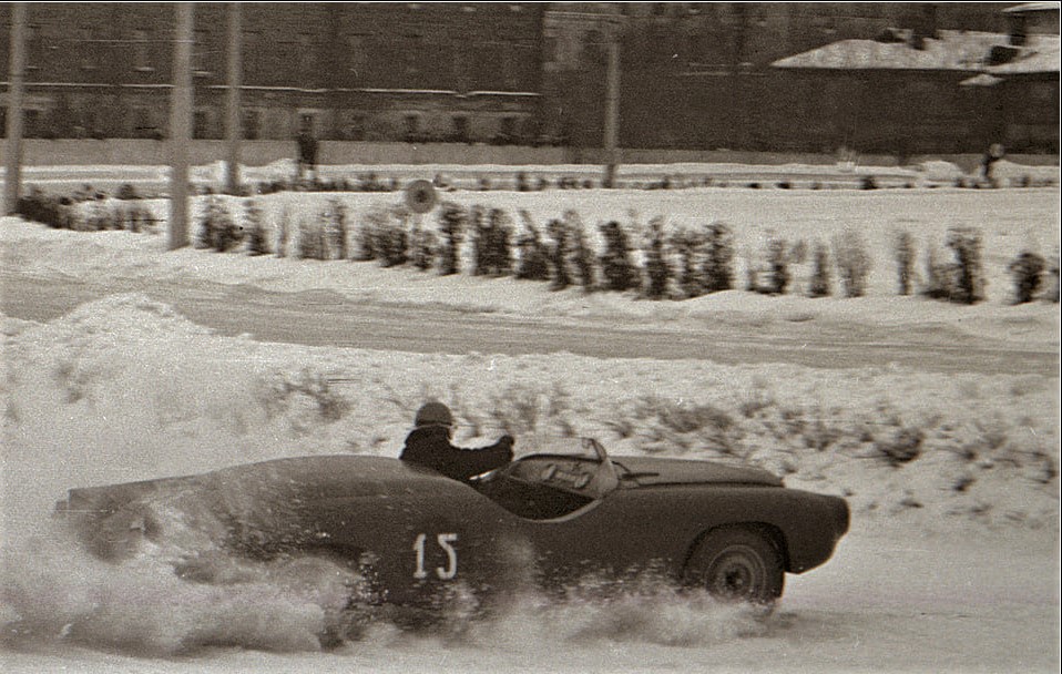 SIV-MOSKVIC-407KUPE-PISTOVA-BROIKA-1960S-3-202b39f2a44096568.jpeg